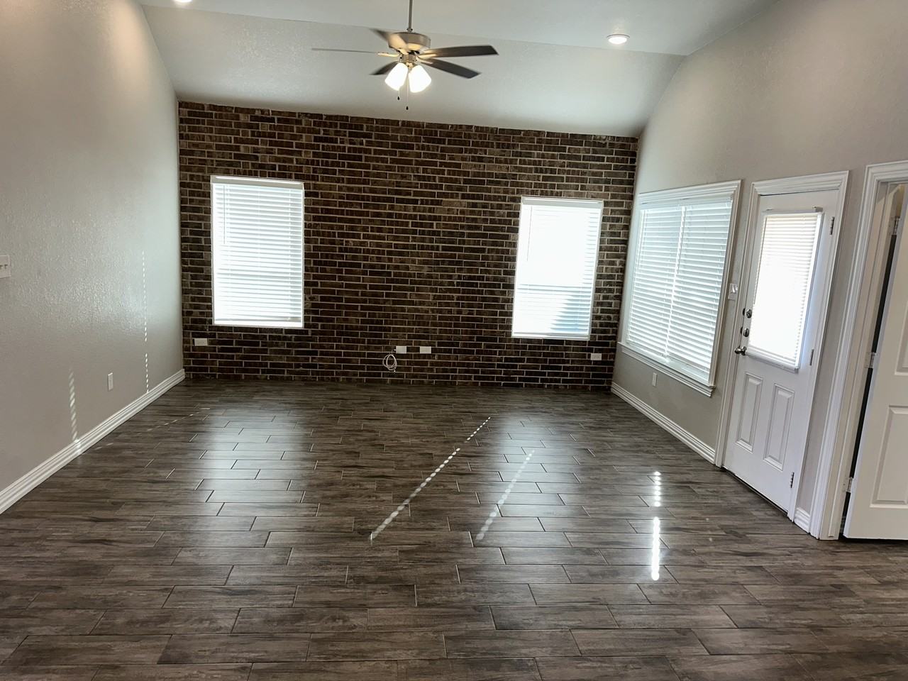 3018 Fenway Circle - Photo 4 of 19