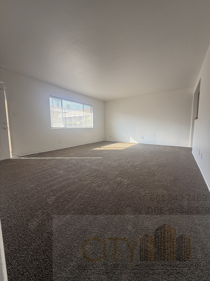 3900 Adler Street - Photo 3 of 8