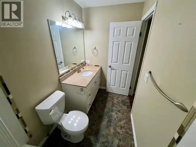 5519 Kerry Wood Dr #305 - Photo 6 of 10