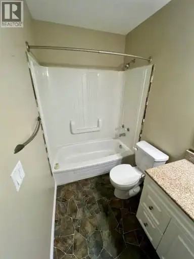 5519 Kerry Wood Dr #305 - Photo 7 of 10