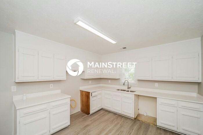 1127 Reynolds Ct - Photo 6 of 16