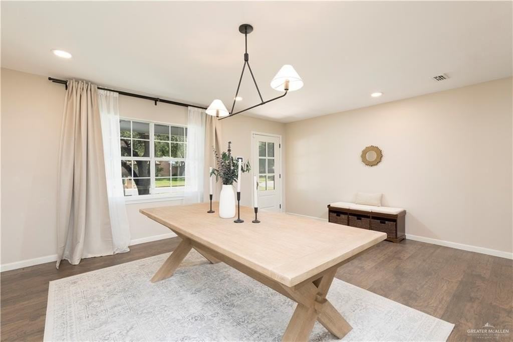 1609 Ulex Ave - Photo 2 of 23