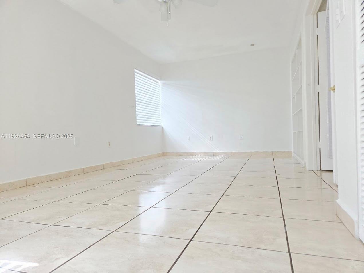 11471 Southwest 5th Terrace - Photo 6 of 15