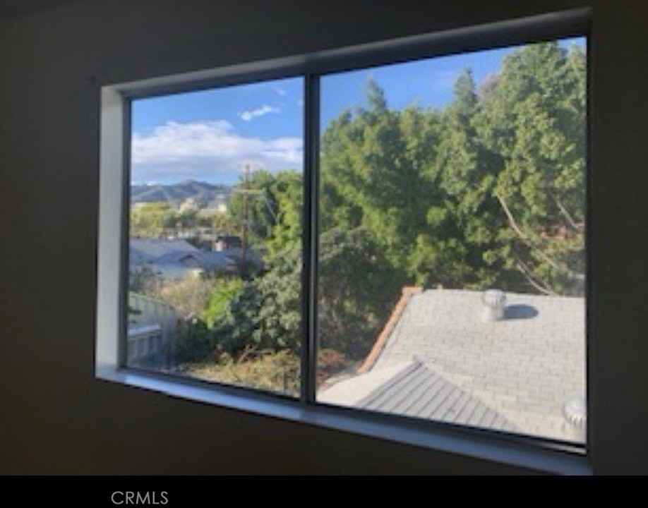 1143 Wilcox Pl - Photo 6 of 15