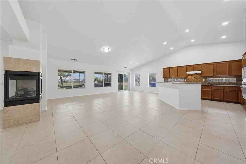 12944 Rhonda Fleming Ct - Photo 3 of 35