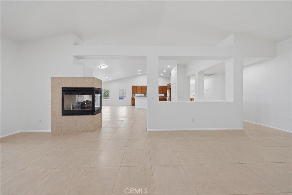 12944 Rhonda Fleming Ct - Photo 4 of 35