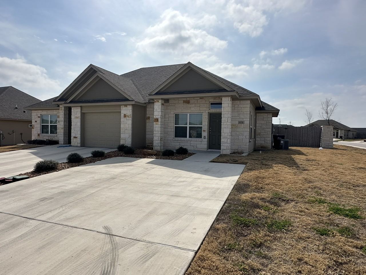 631 Wrigley Lane - Photo 2 of 20