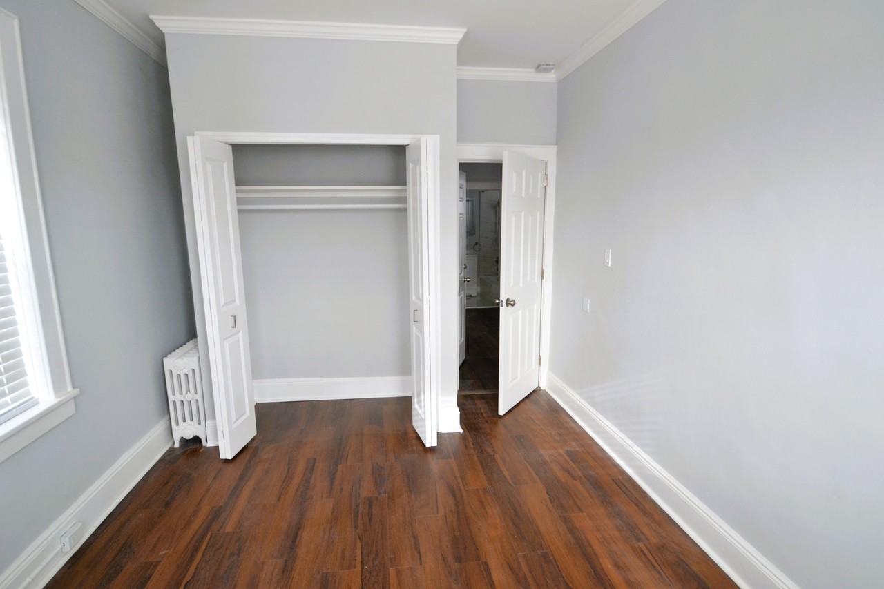 56 Hobart Place #7 - Photo 6 of 8