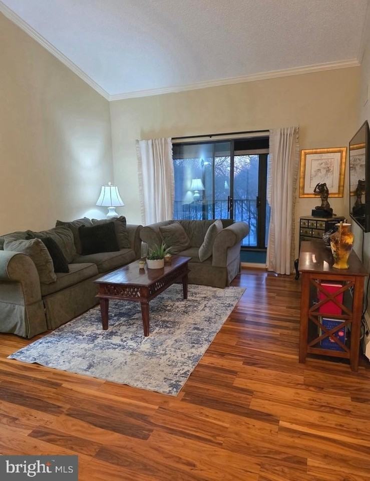 15201 Elkridge Way Unit 93-3h #93-3H - Photo 5 of 17