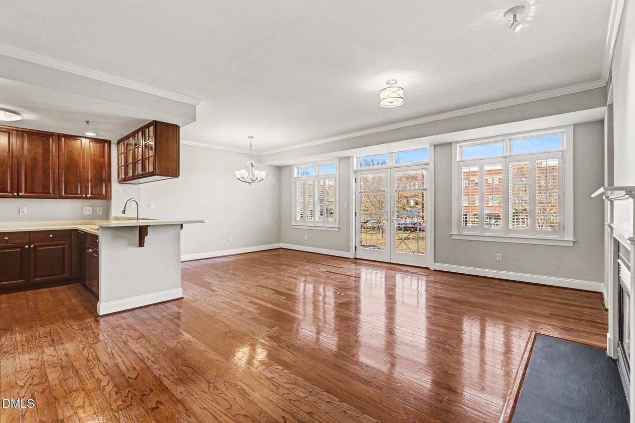 122 Meadowmont Village Cir Unit 122 #122 - Photo 7 of 22