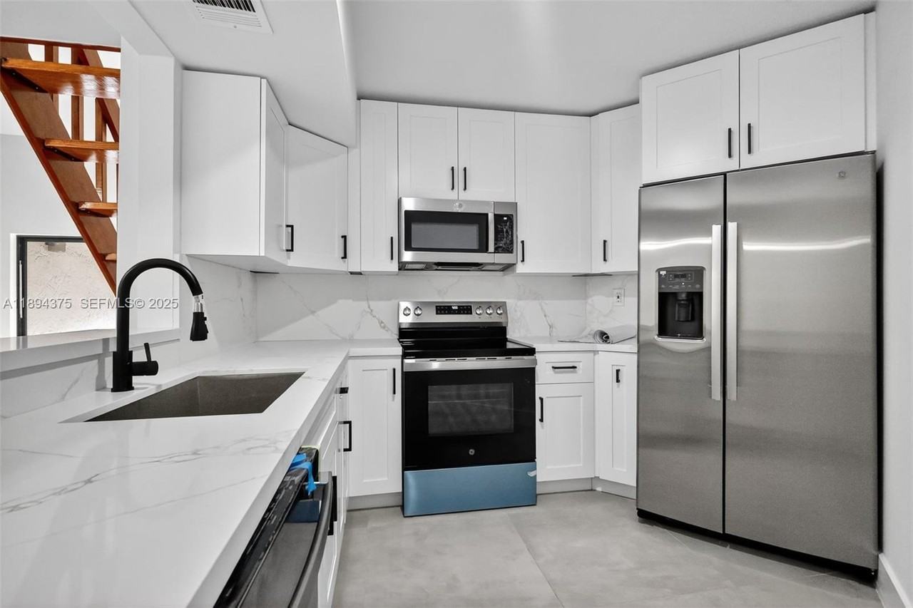 10233 Northwest 9th Street Circle #202-1 - Photo 3 of 27