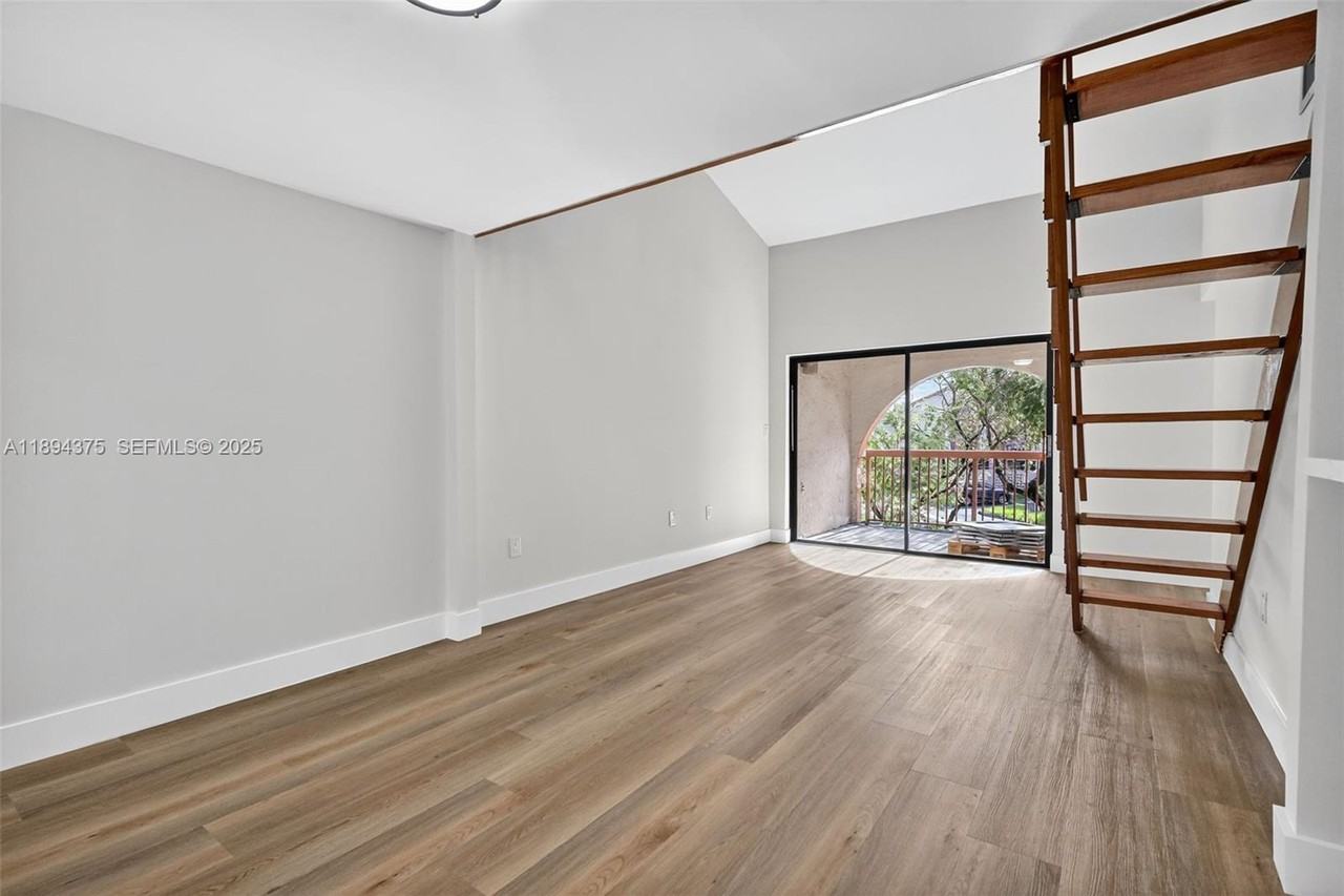 10233 Northwest 9th Street Circle #202-1 - Photo 4 of 27