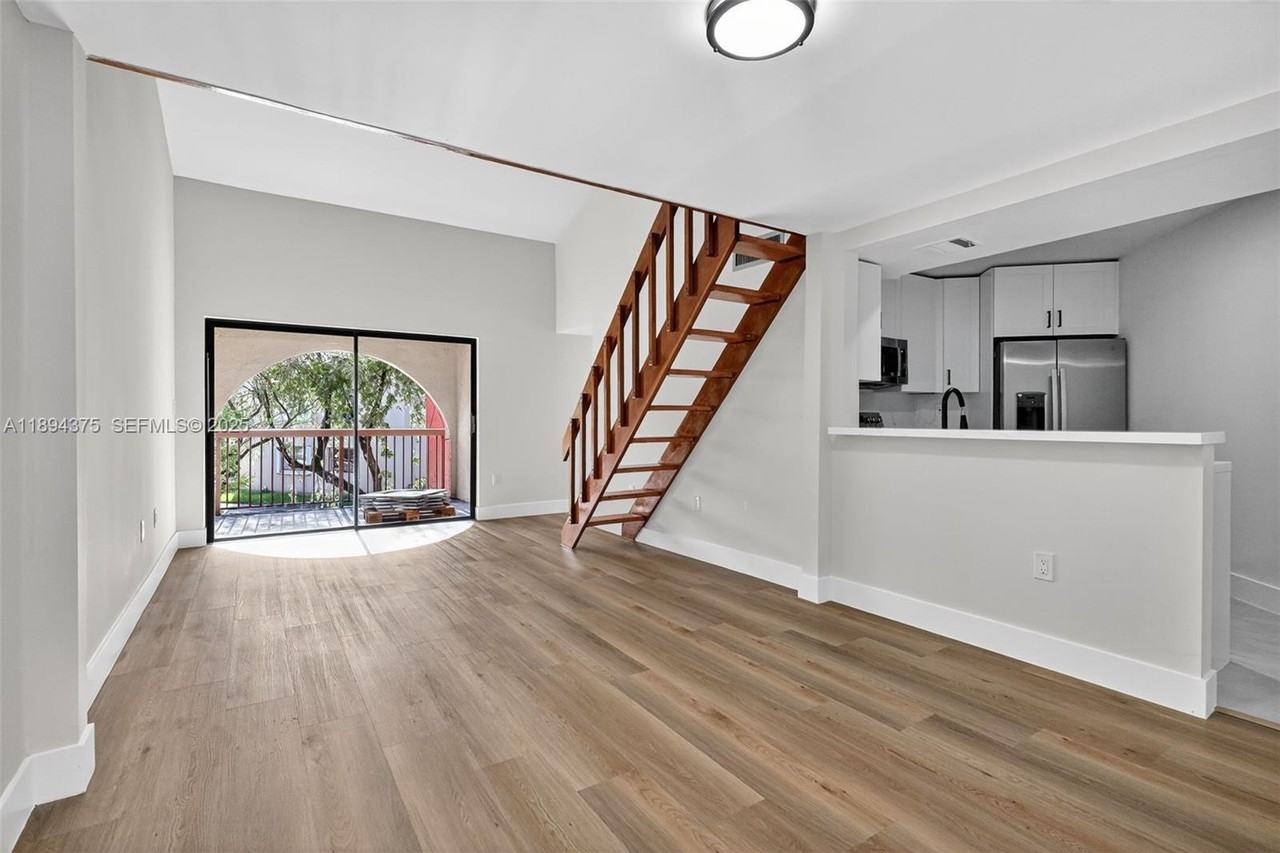 10233 Northwest 9th Street Circle #202-1 - Photo 6 of 27