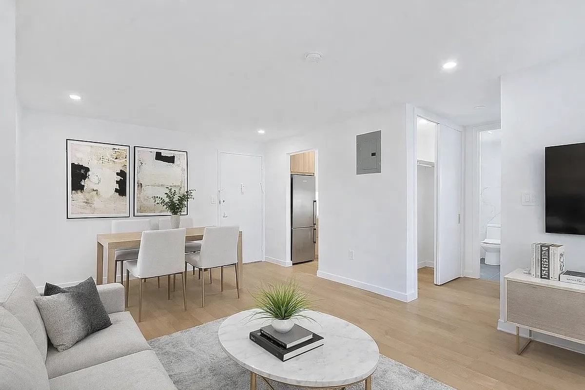 227 E 59th St #1C - Photo 2 of 8