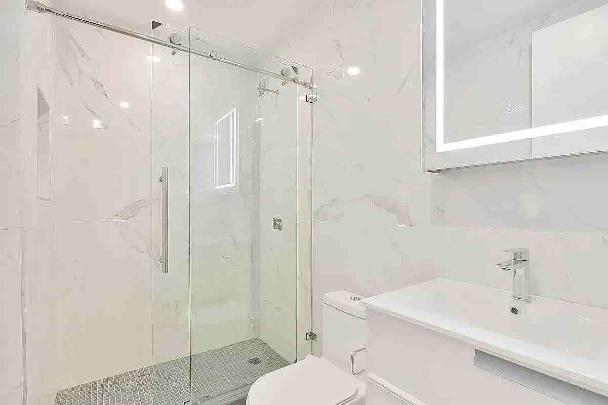 227 E 59th St #1C - Photo 6 of 8