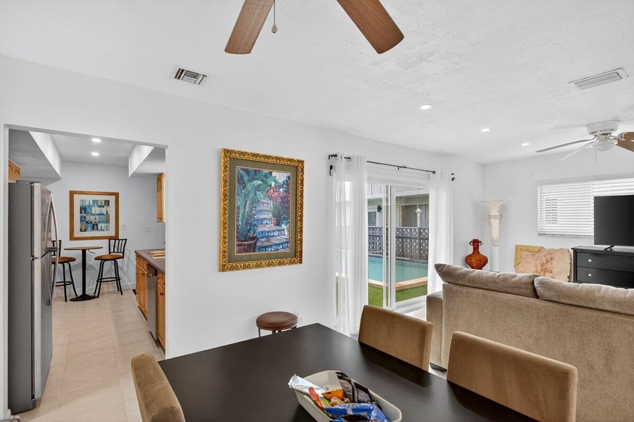 2270 Se 5th St #1241268P - Photo 4 of 17