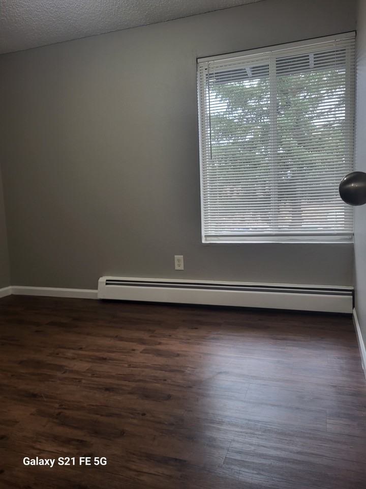 2100 112th Street South #C10 - Photo 7 of 16