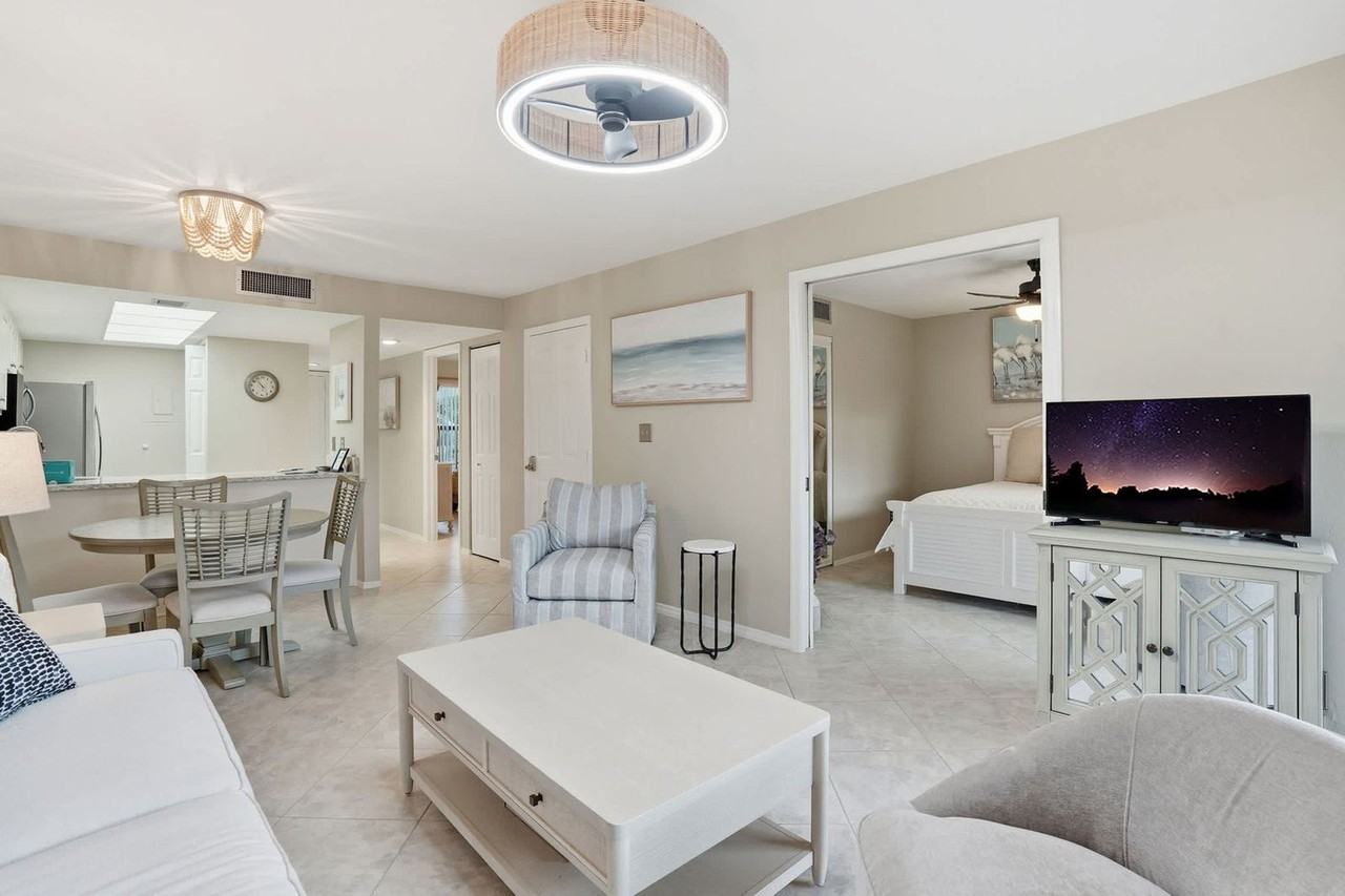 600 Neapolitan Way - Photo 2 of 73