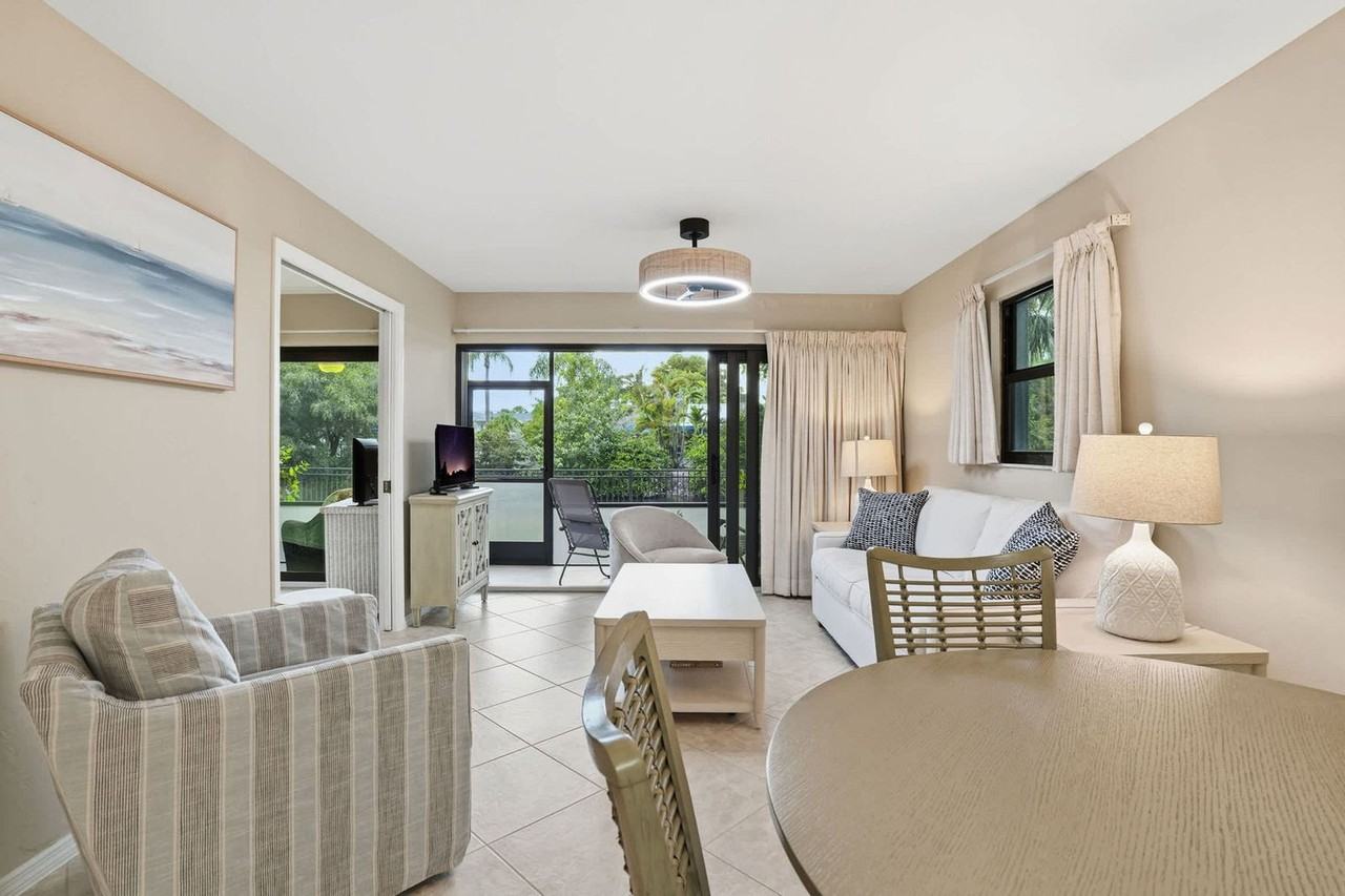 600 Neapolitan Way - Photo 4 of 73