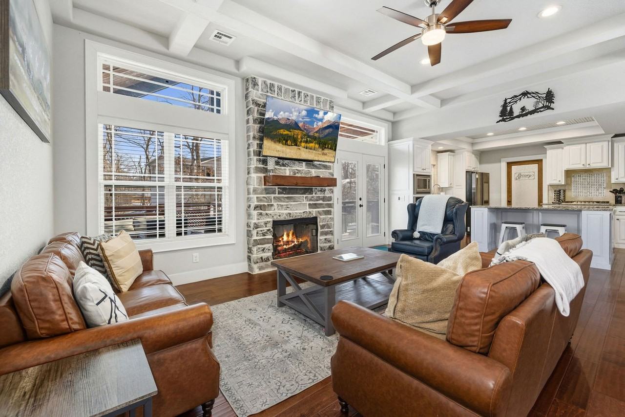 1906 Almand Dr #1369206P - Photo 3 of 44