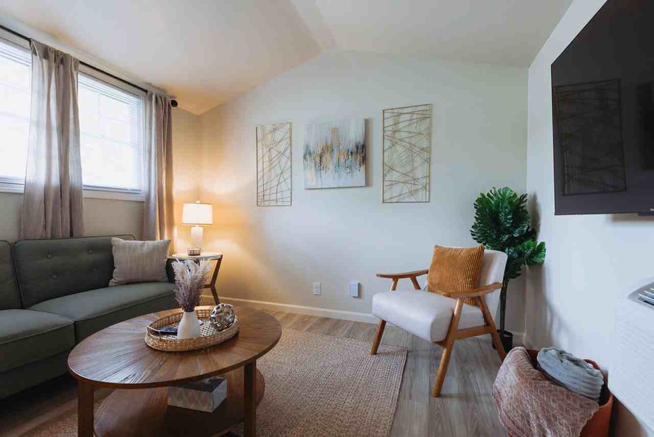 308 Lamont St #1397974P - Photo 5 of 26