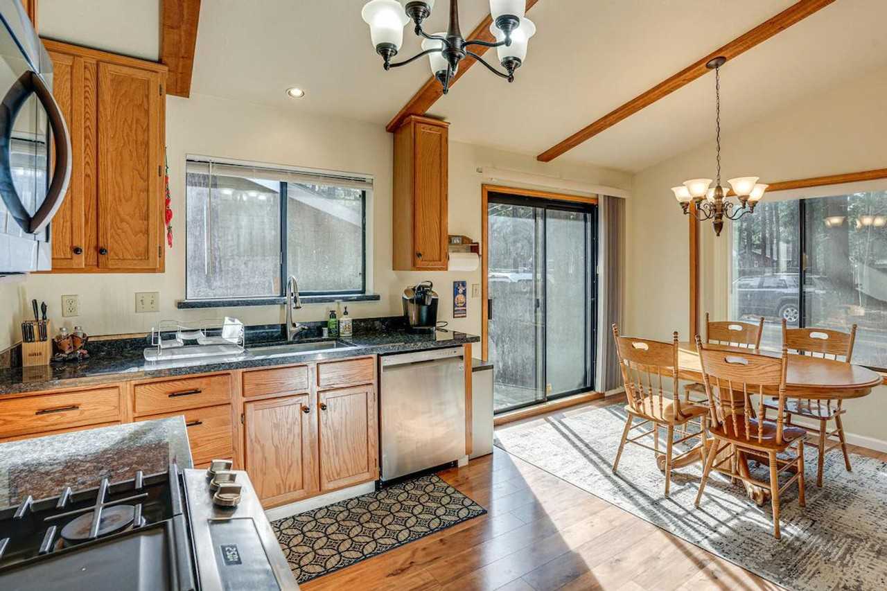 2634 Pinter Ave #1385823P - Photo 7 of 23