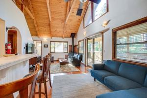 featured image of 932 Kiowa Dr