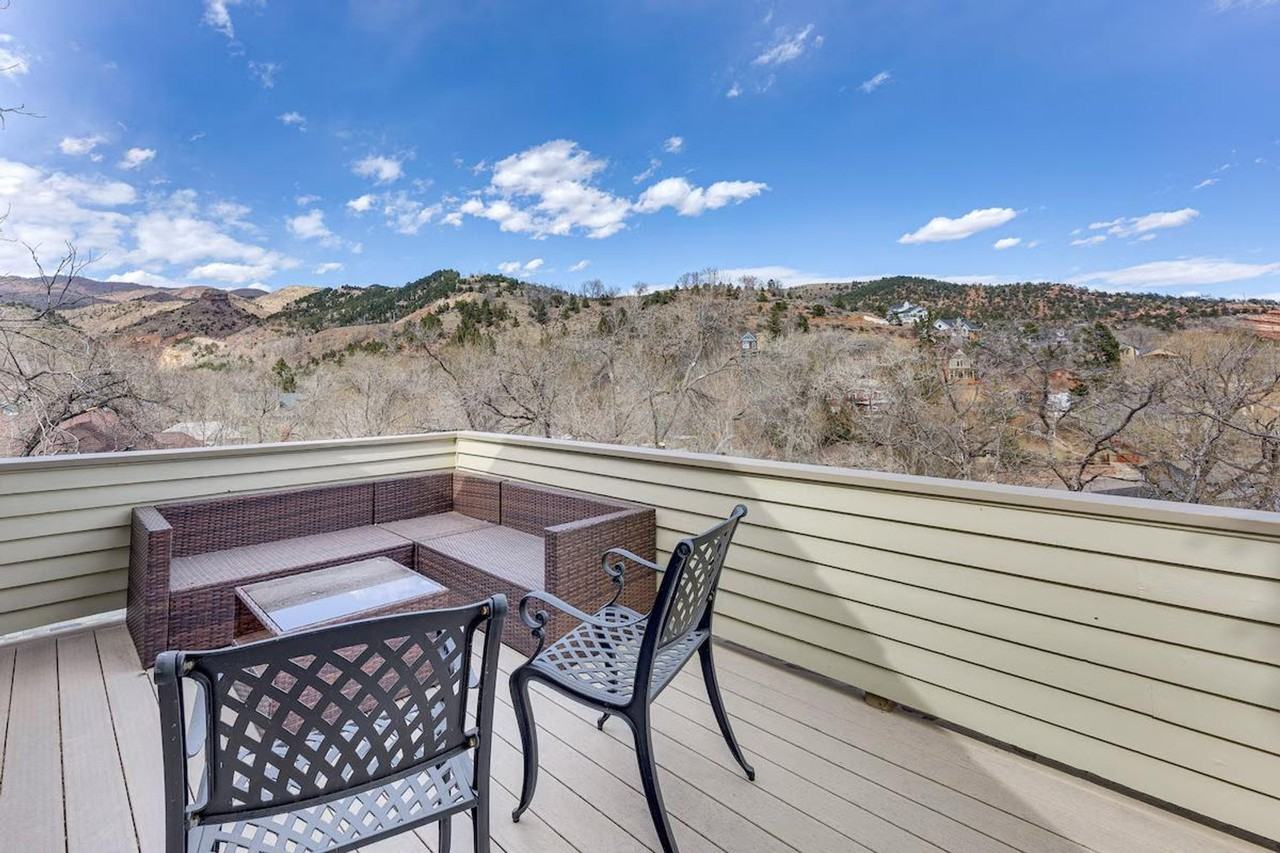 1117 Manitou Ave #1385675P - Photo 4 of 25