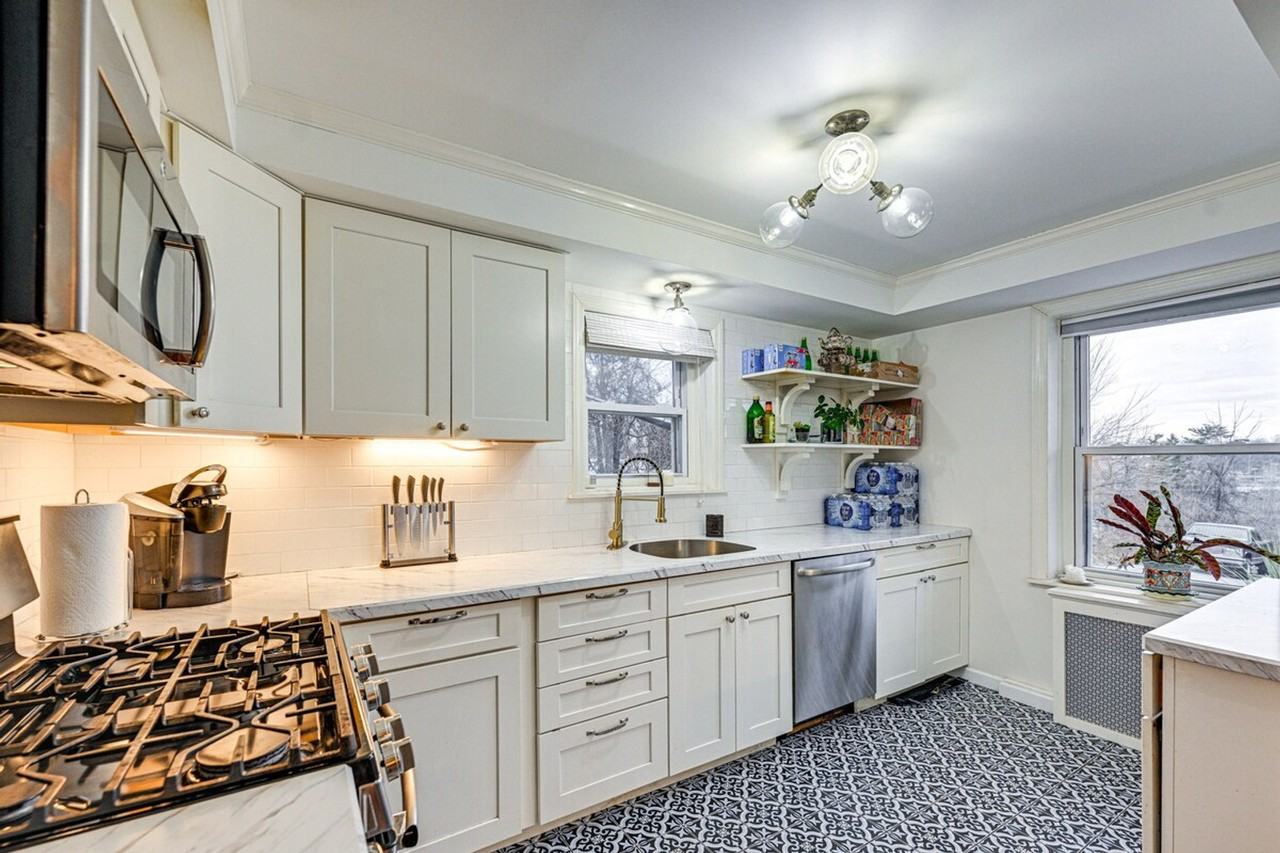 5 Terrace Pl #1300629P - Photo 2 of 25