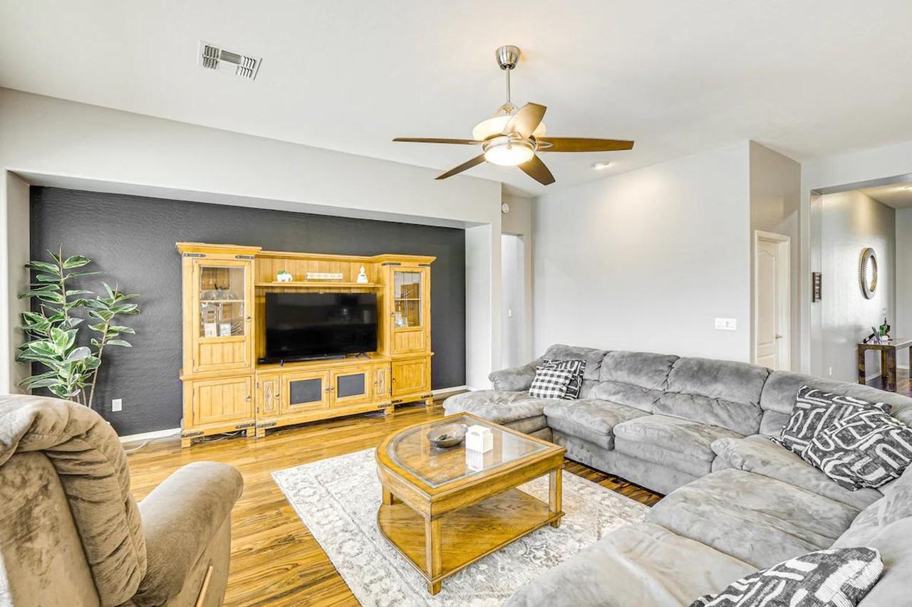 26221 N 43rd Ave #1386217P - Photo 2 of 32