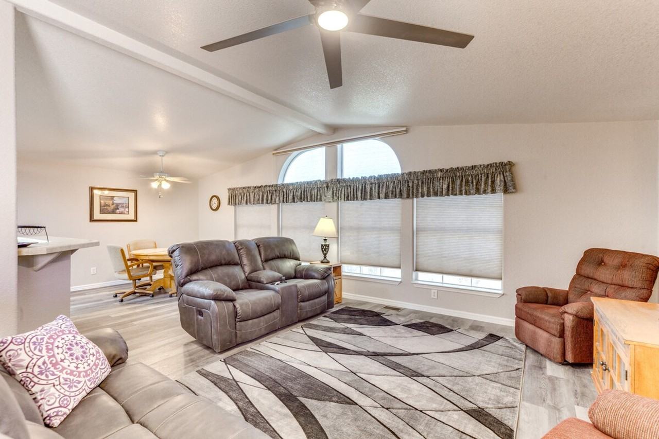 10650 S Avenida Compadres #1385889P - Photo 3 of 29