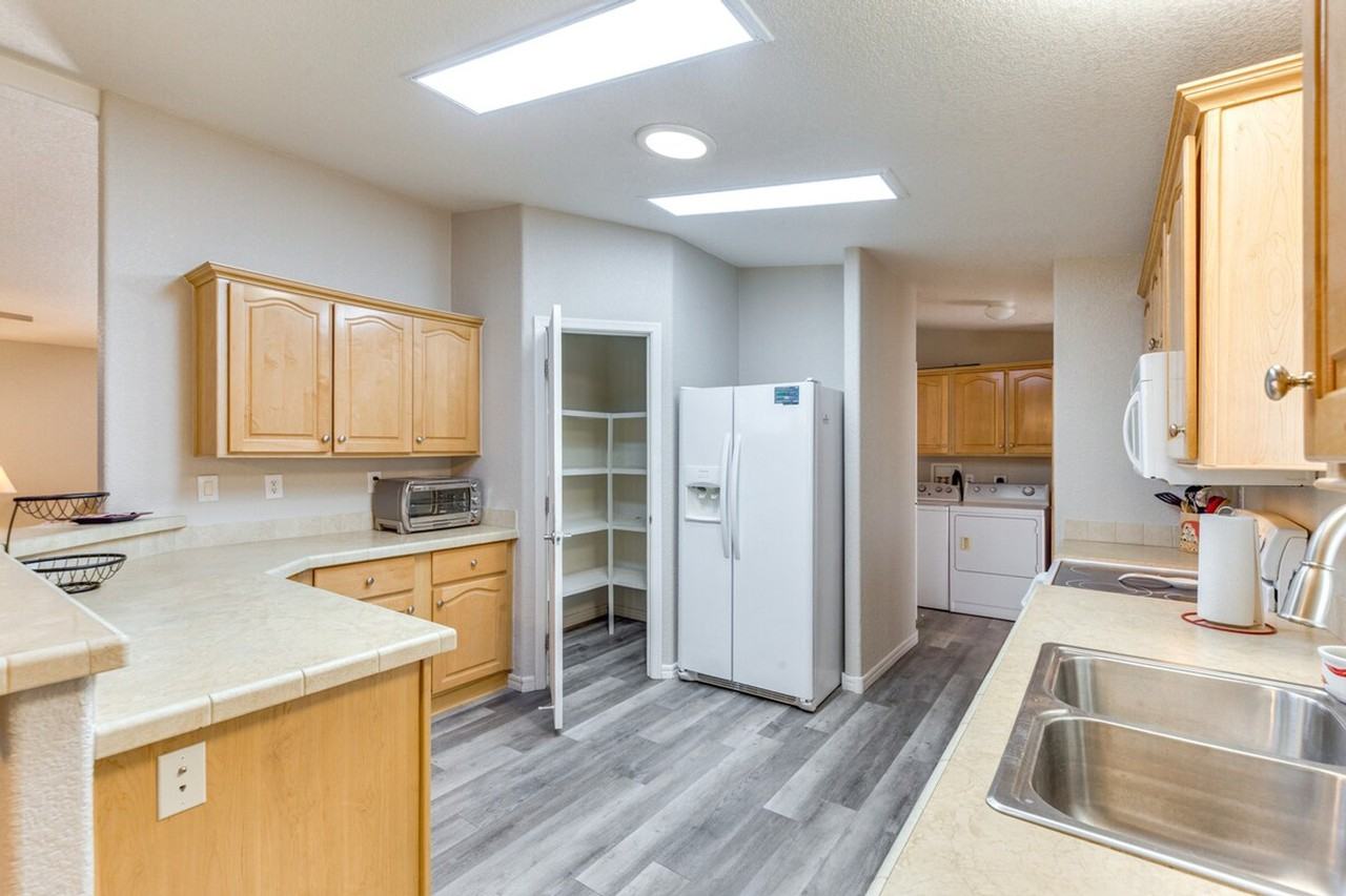 10650 S Avenida Compadres #1385889P - Photo 6 of 29