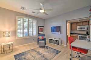 featured image of 15999 W Cambridge Ave