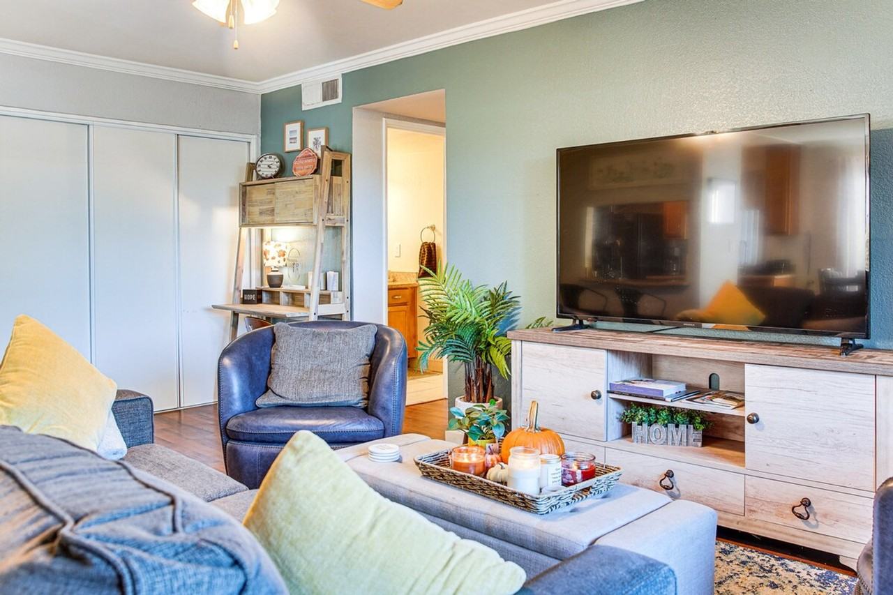 3600 N Hayden Rd #1386135P - Photo 3 of 25