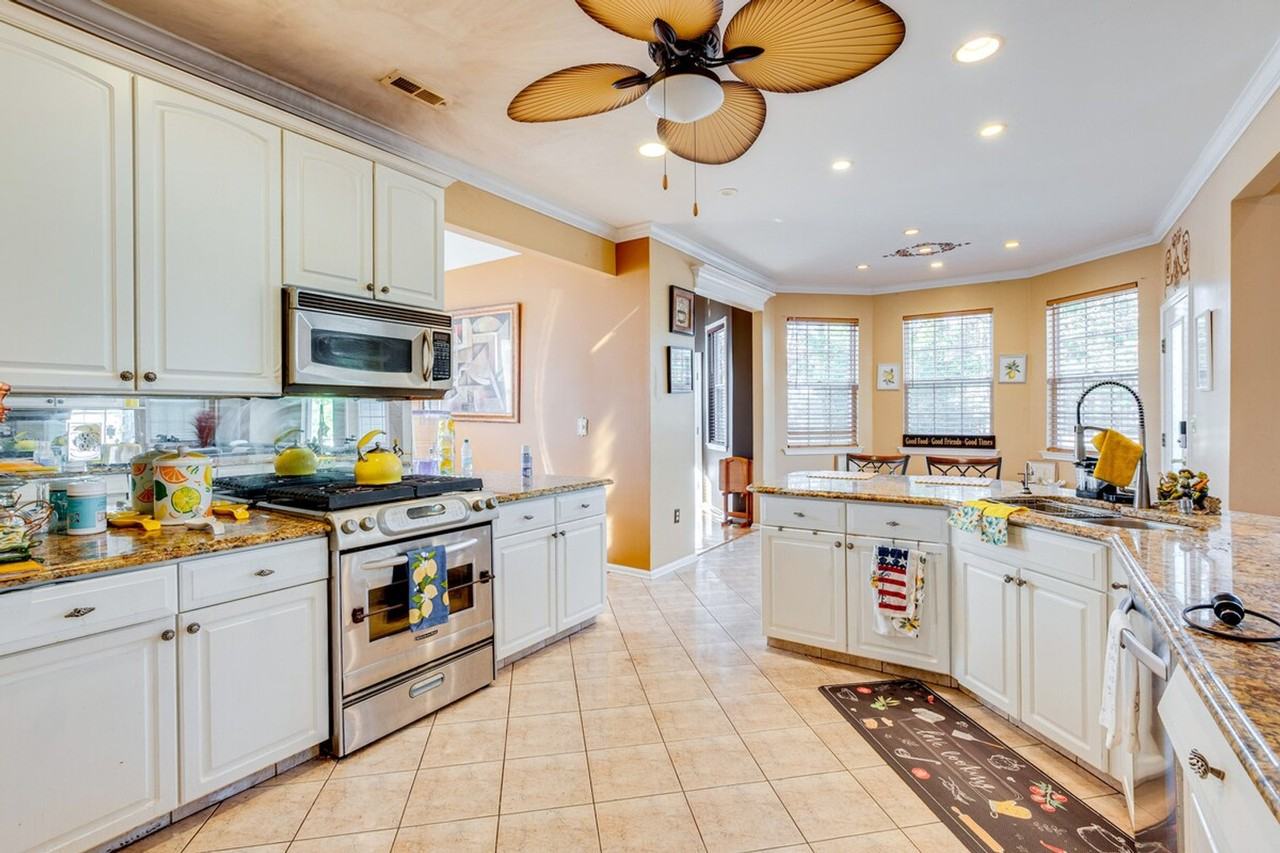 14 Normandy Dr #1300052P - Photo 2 of 30