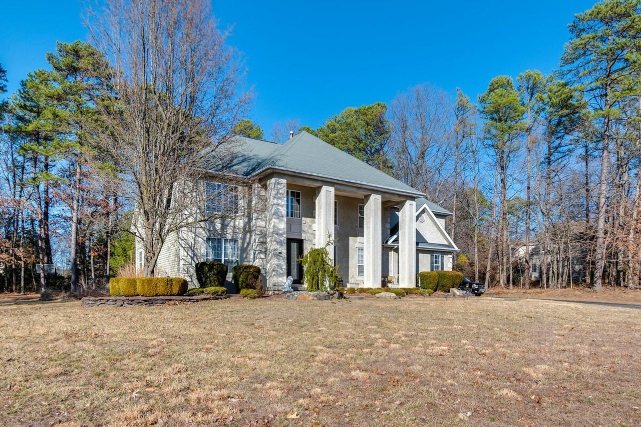 14 Normandy Dr #1300052P - Photo 3 of 30