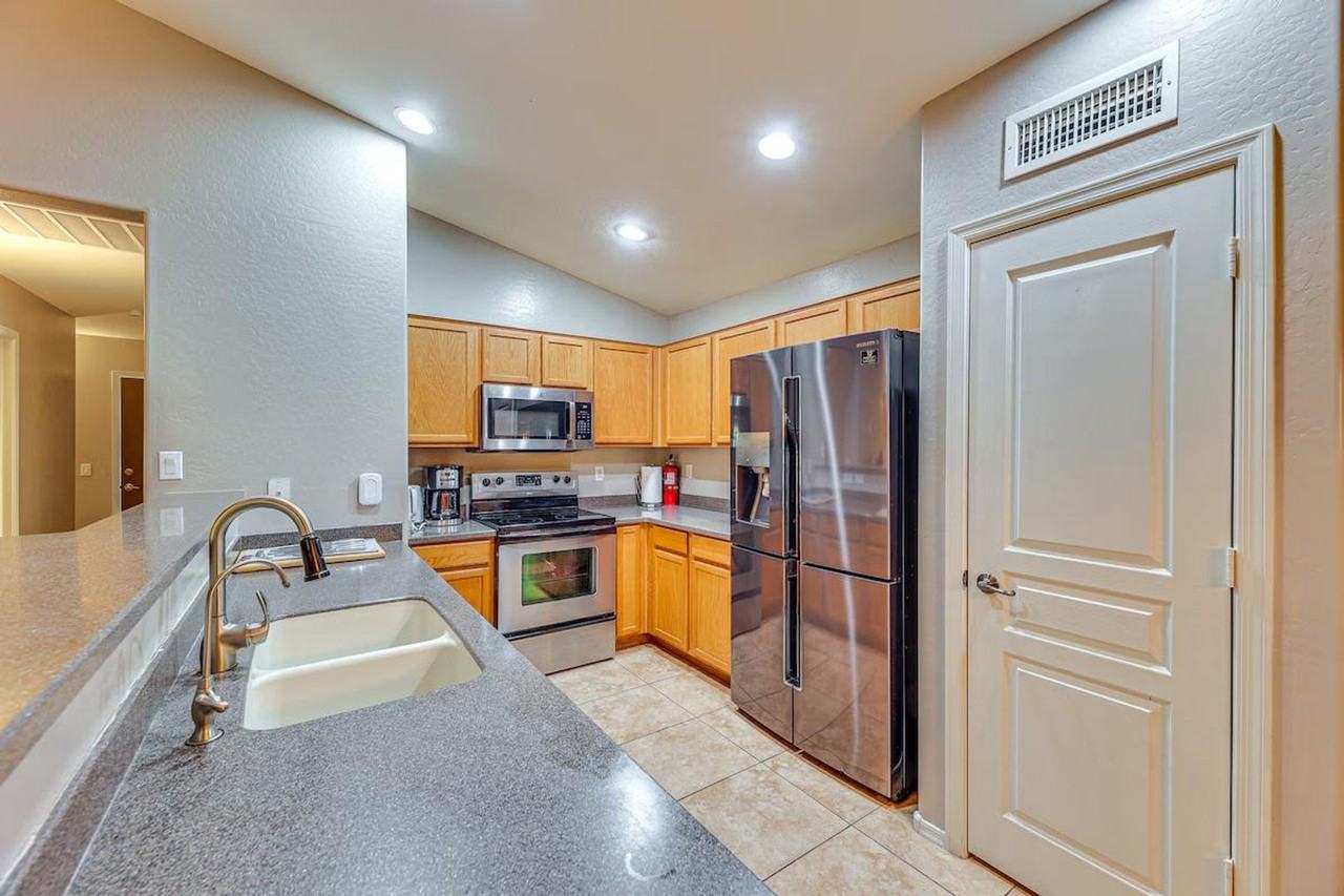 1884 West CALIBERA Court #1385669P - Photo 6 of 26