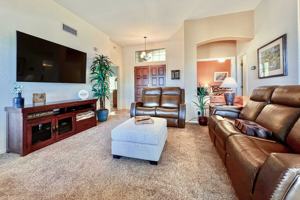 featured image of 1195 E Camino Diestro