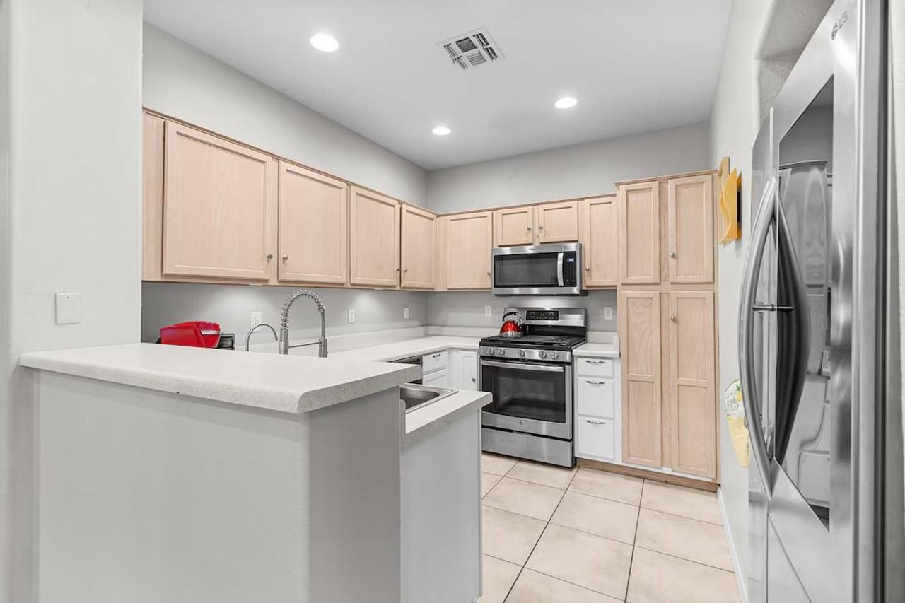 3422 E University Dr #1385955P - Photo 7 of 27