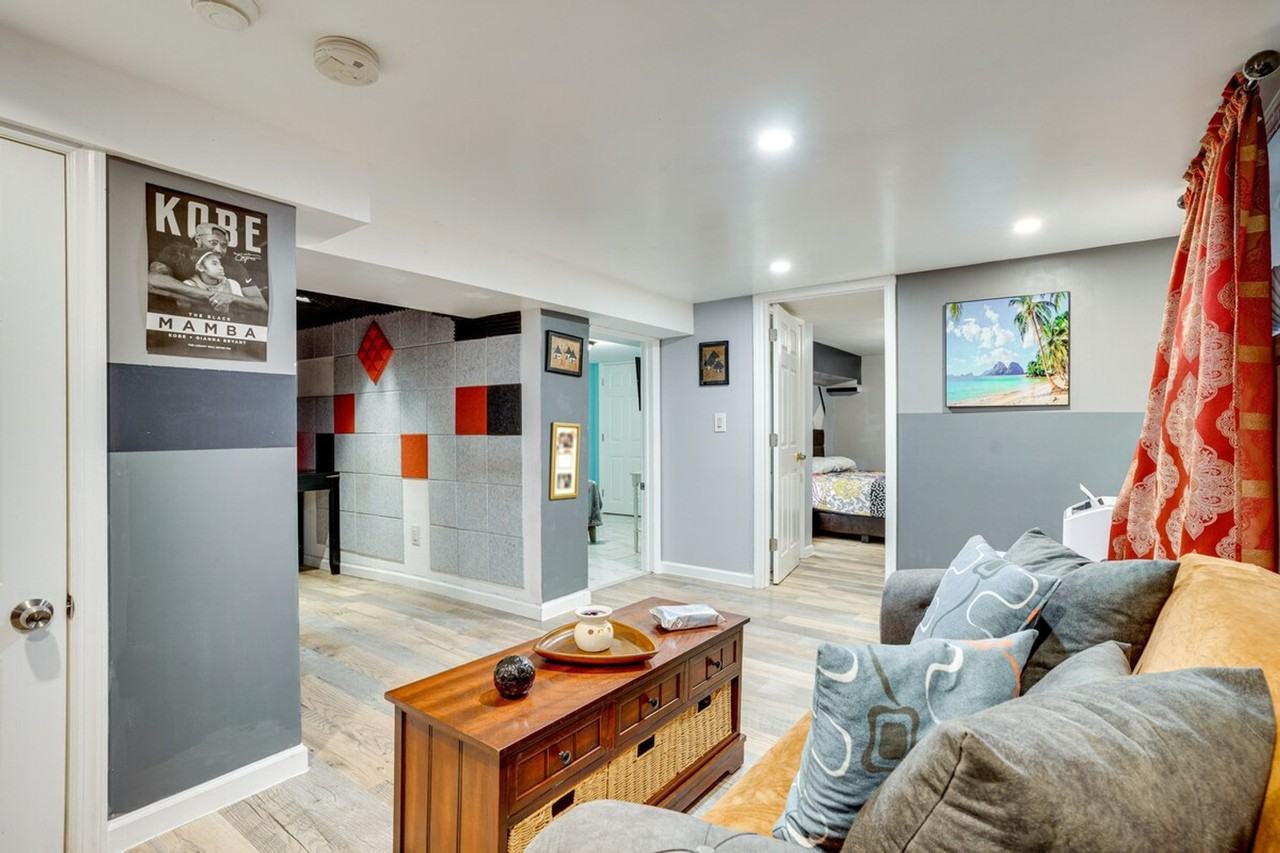 787 S 13th St #1301020P - Photo 3 of 25