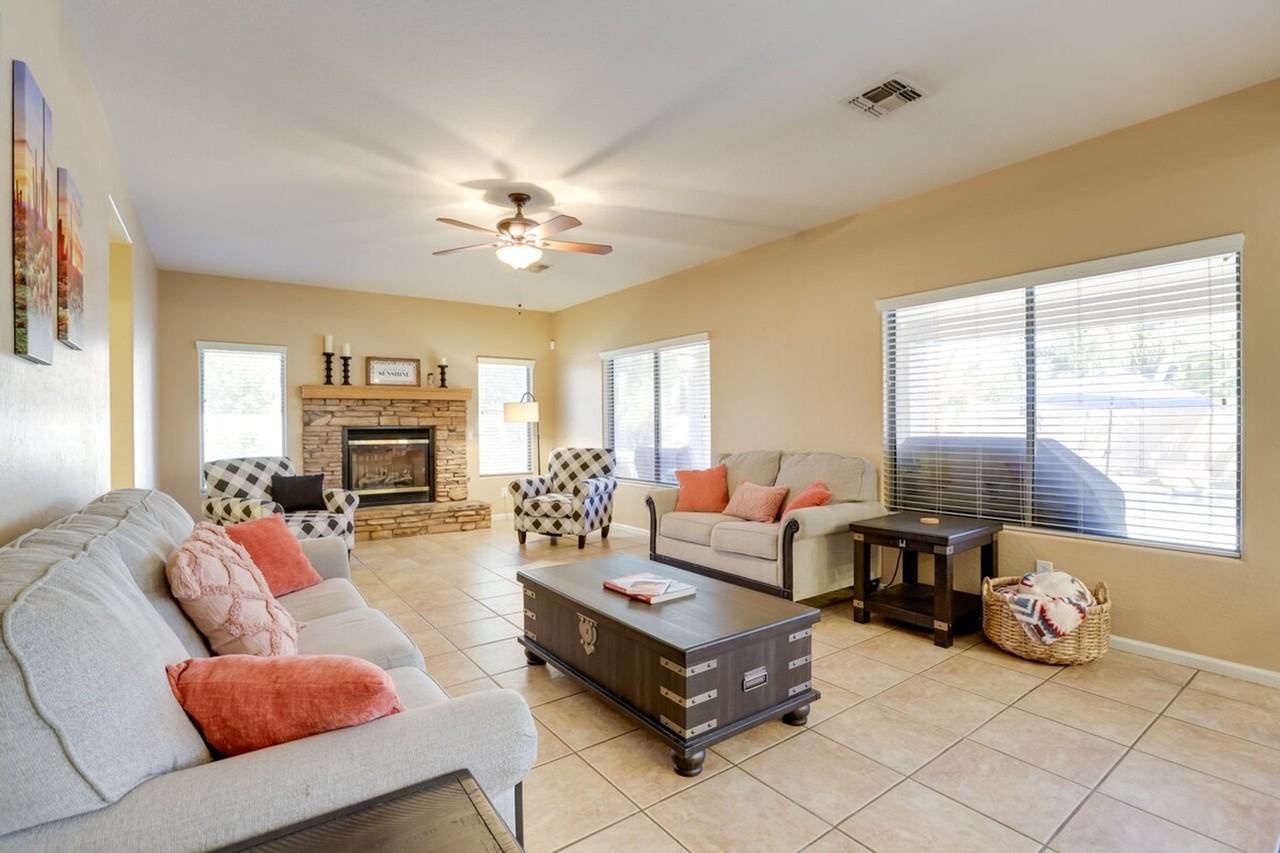 16352 W Roosevelt St #1385854P - Photo 6 of 42