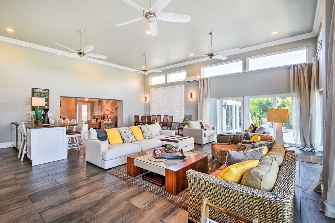 2122 W Vina Del Mar Blvd #1386257P - Photo 2 of 26