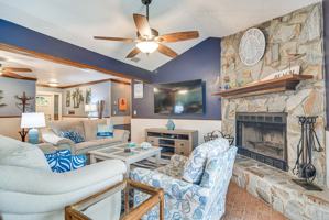 featured image of 2360 Willow Tree Trl