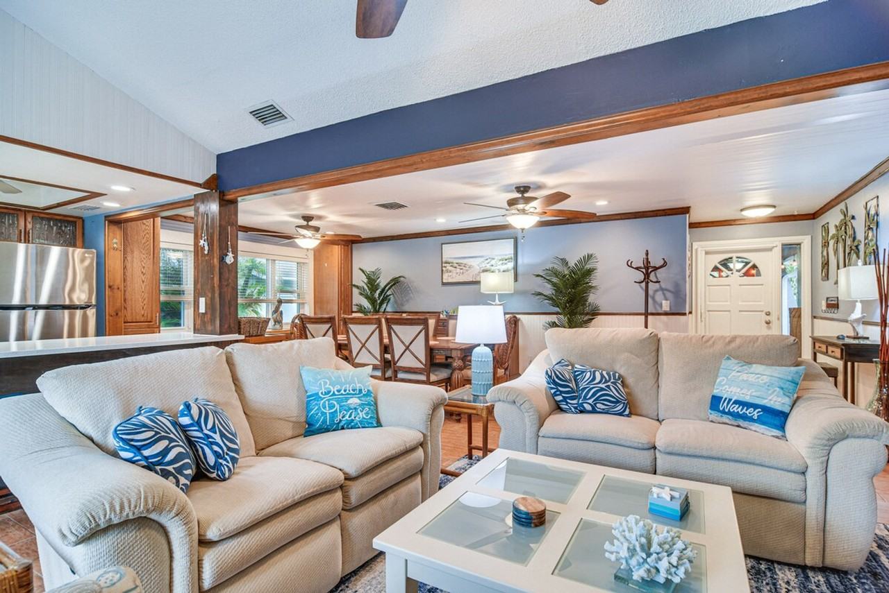 2360 Willow Tree Trl #1385801P - Photo 3 of 30