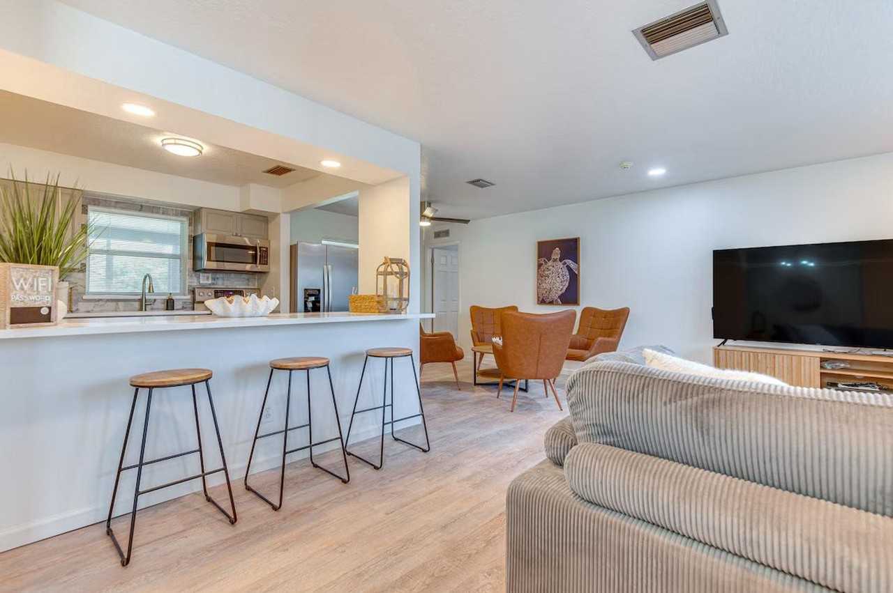 589 Coconut St #1385845P - Photo 4 of 29