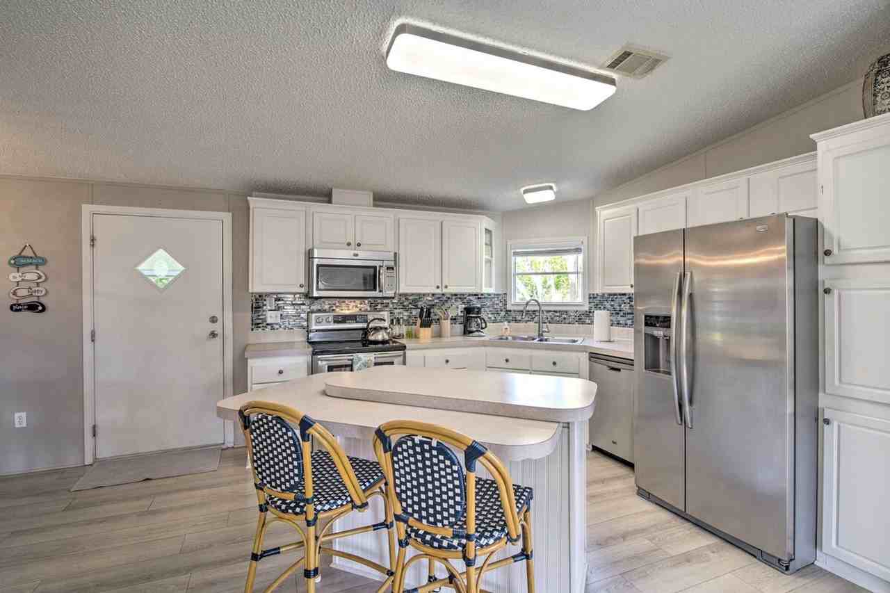 9896 61st Ter #1385860P - Photo 5 of 25