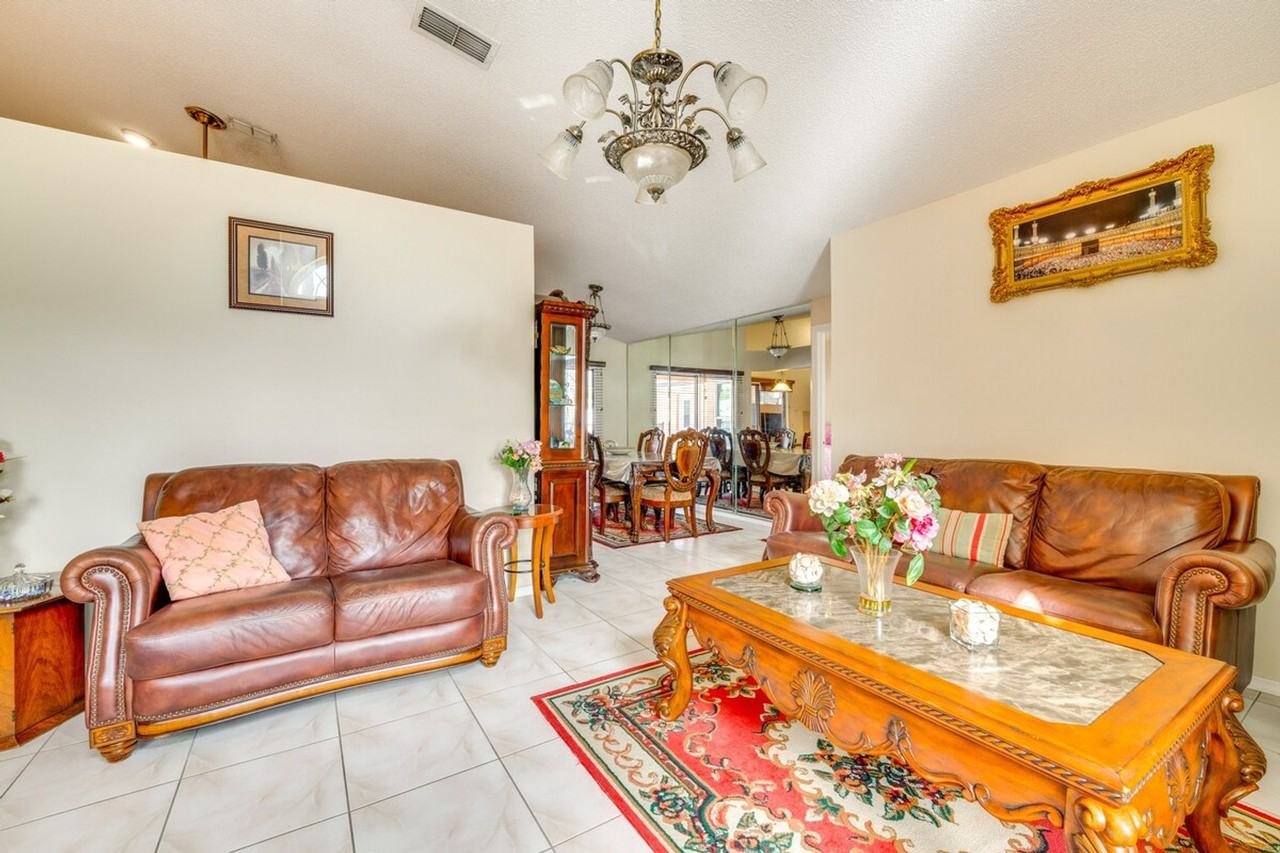 14918 Prairie Rose Ct #1386015P - Photo 5 of 32