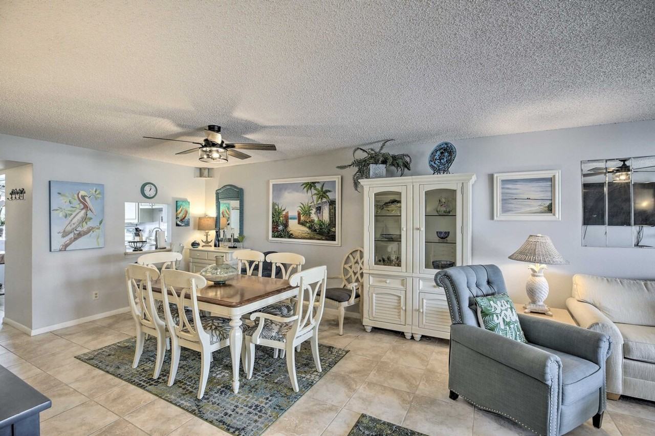 1009 Se 46th Ln #1385796P - Photo 5 of 33