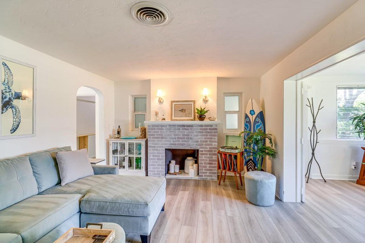 2042 37th Ave #1385903P - Photo 2 of 24