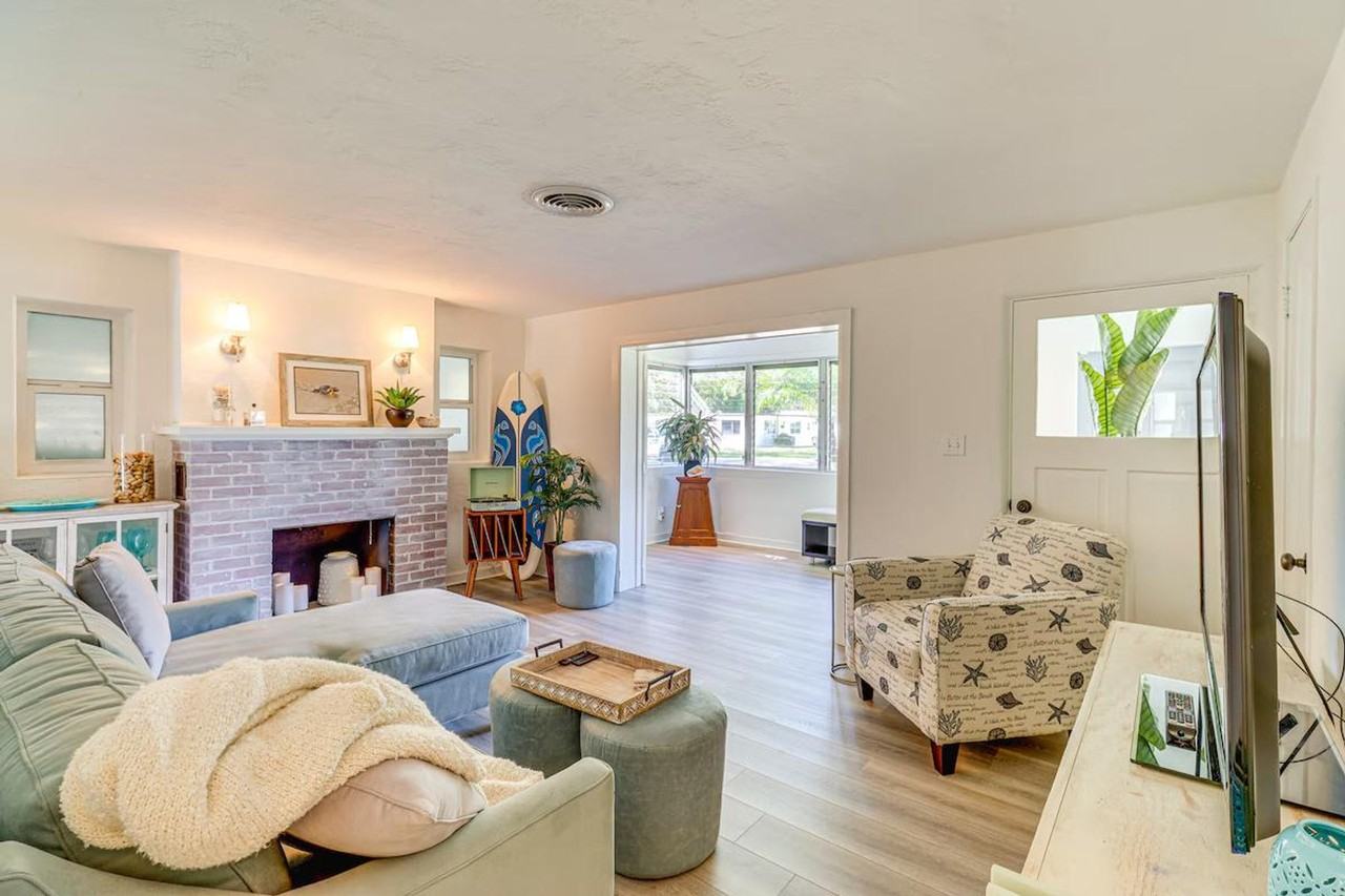 2042 37th Ave #1385903P - Photo 4 of 24